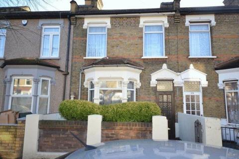 4 bedroom terraced house to rent, Monega Road, Manor Park, E12 6TY