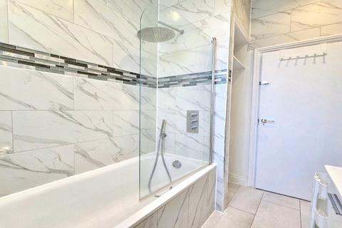 2 bedroom flat to rent, Montagu Row, Marylebone, London, W1U