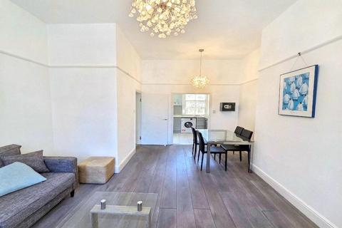 2 bedroom flat to rent, Montagu Row, Marylebone, London, W1U