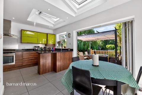 5 bedroom semi-detached house for sale, Thorndon Gardens, Epsom