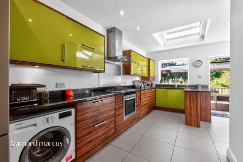 5 bedroom semi-detached house for sale, Thorndon Gardens, Epsom