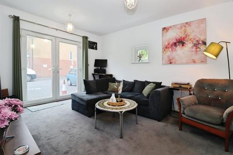 2 bedroom ground floor flat for sale, Hollybrook Park, BRISTOL