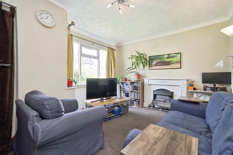 2 bedroom semi-detached bungalow for sale, Fearnville Place, Leeds