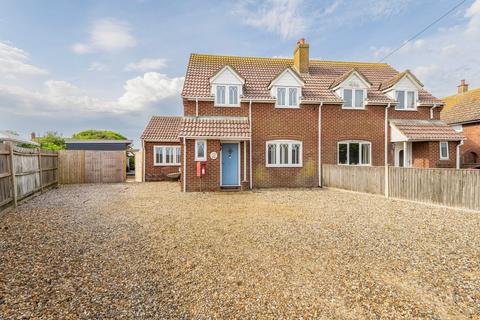 4 bedroom semi-detached house for sale, Keswick Road, Bacton