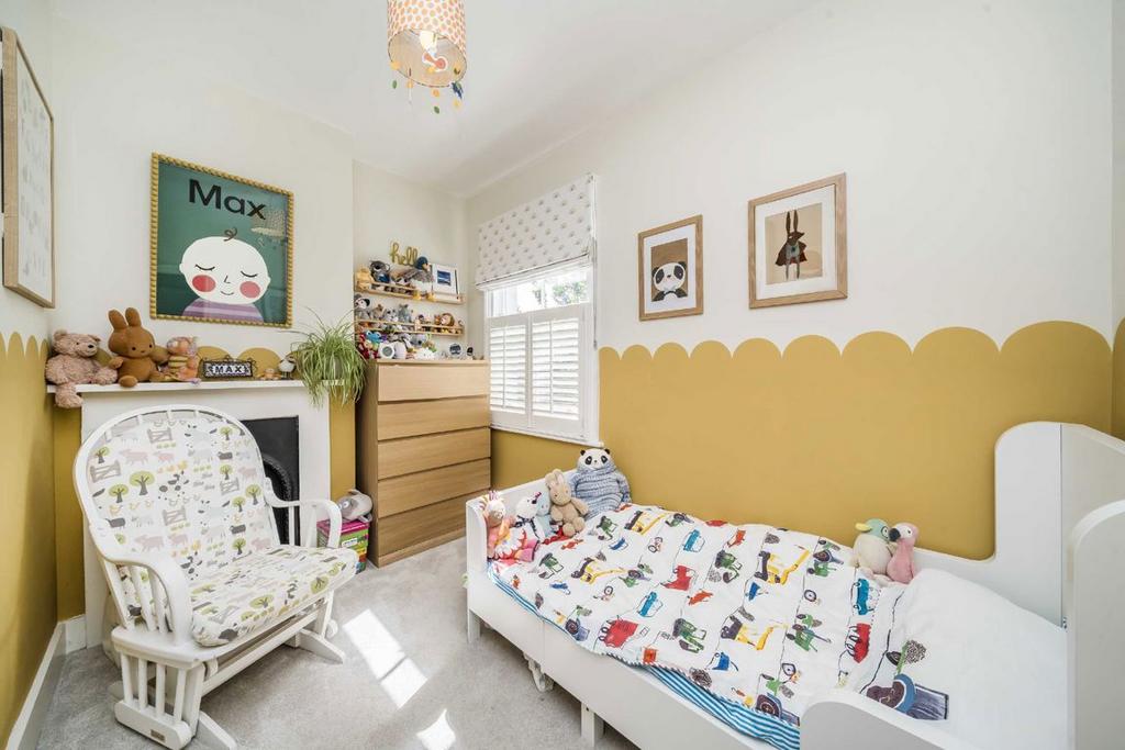 Bedroom, fireplace