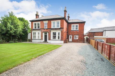 2 bedroom apartment for sale, Fairfield House, Old St Martins Road, Gobowen