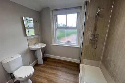 1 bedroom flat for sale, Chapel Lane, Wilmslow, Cheshire