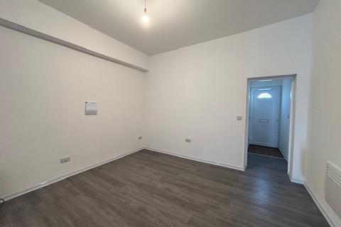 1 bedroom ground floor flat to rent, Fore Street, St. Austell, PL25