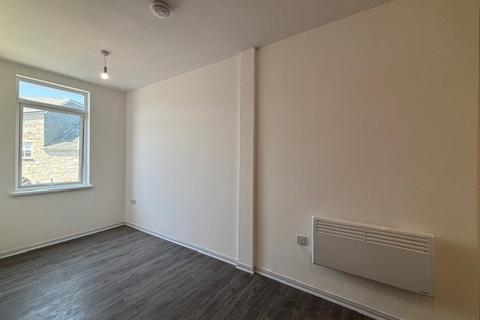1 bedroom flat to rent, Fore Street, St. Austell, PL25