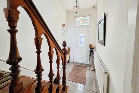 4 bedroom semi-detached house for sale, Station Road, DE7 5LE