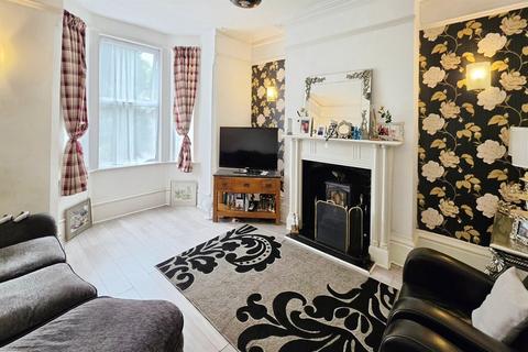 4 bedroom semi-detached house for sale, Station Road, DE7 5LE