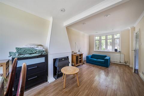 3 bedroom end of terrace house for sale, Barnsbury Crescent, Surbiton