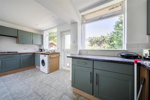 3 bedroom end of terrace house for sale, Barnsbury Crescent, Surbiton