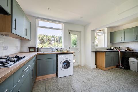 3 bedroom end of terrace house for sale, Barnsbury Crescent, Surbiton