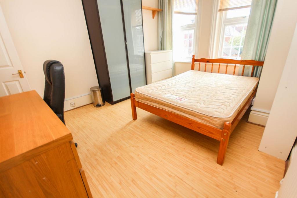 House in Bournemouth, Boscombe - View 5