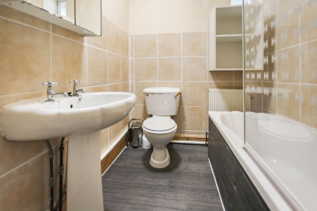 House in Bournemouth, Boscombe - More
