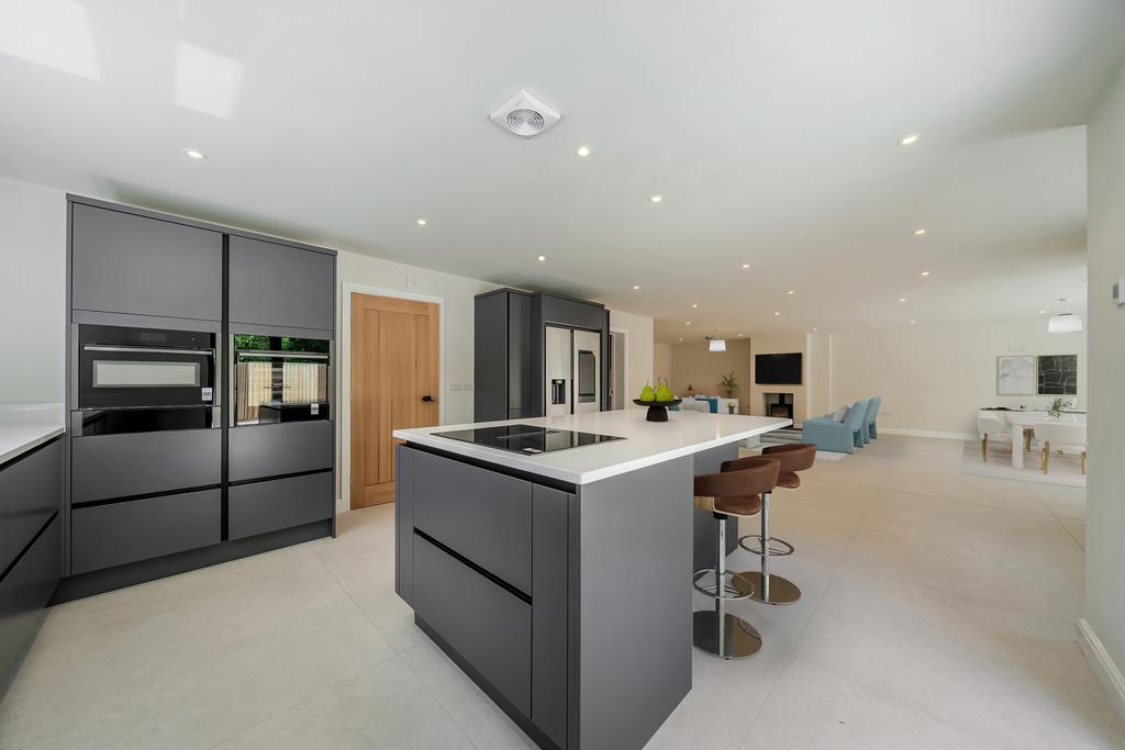 Open Plan Kitchen / Living / Dining Room