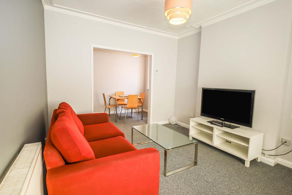 House in Bournemouth, Winton - View 3