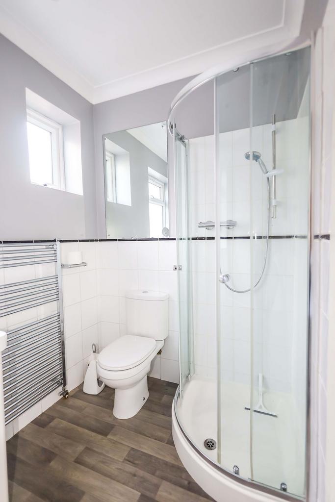 House in Bournemouth, Winton - More