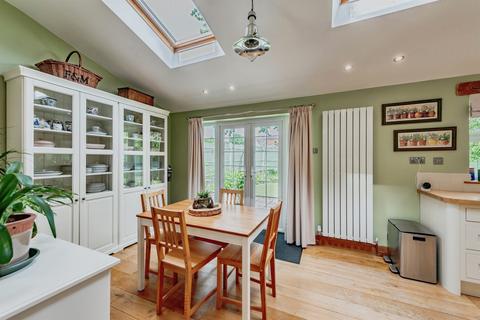 3 bedroom semi-detached house for sale, West Way, Crawley