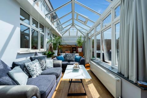 4 bedroom semi-detached house for sale, Briarwood Road, Epsom, KT17