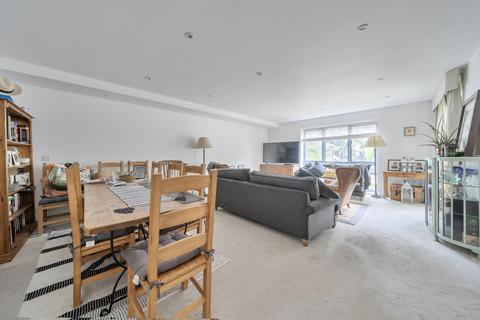 3 bedroom flat for sale, Humphris Place, Cheltenham, GL53
