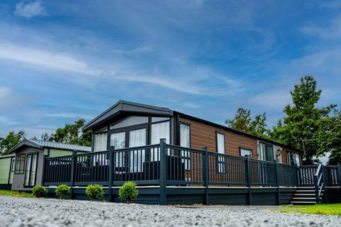 2 bedroom lodge for sale, East Heslerton Malton