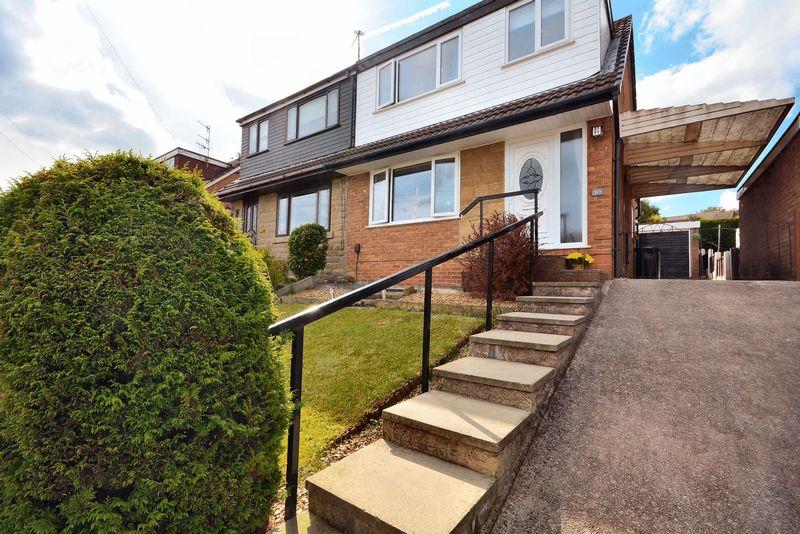 Harlech Drive, Oswaldtwistle 3 bed semidetached house £140,000