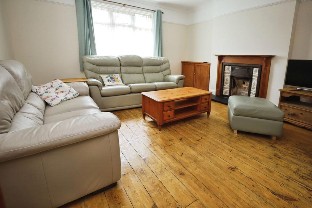 House in Bournemouth, Springbourne - View 2