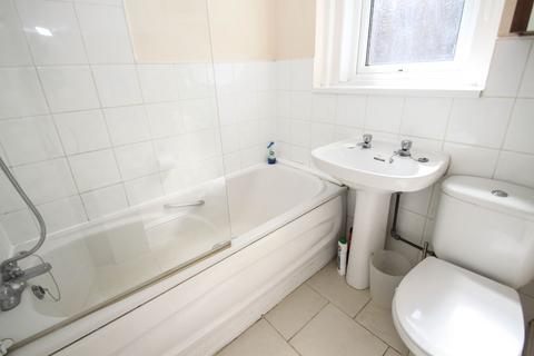 2 bedroom property to rent, Charminster Road, Bournemouth BH8