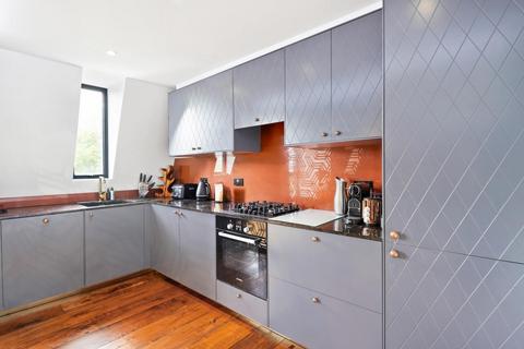 2 bedroom flat for sale, Lordship Lane, East Dulwich, London, SE22