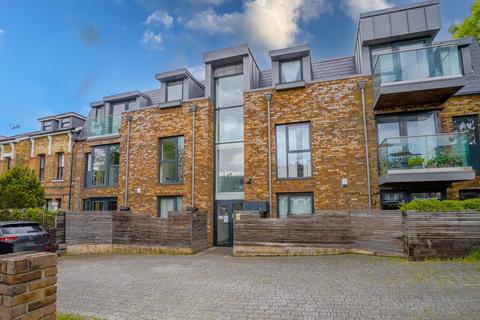 2 bedroom flat for sale, Lordship Lane, East Dulwich, London, SE22