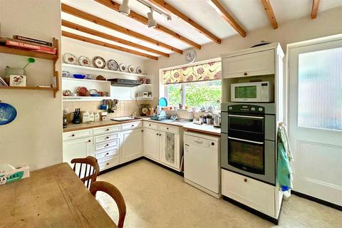 3 bedroom chalet for sale, Manor Road North, Seaford
