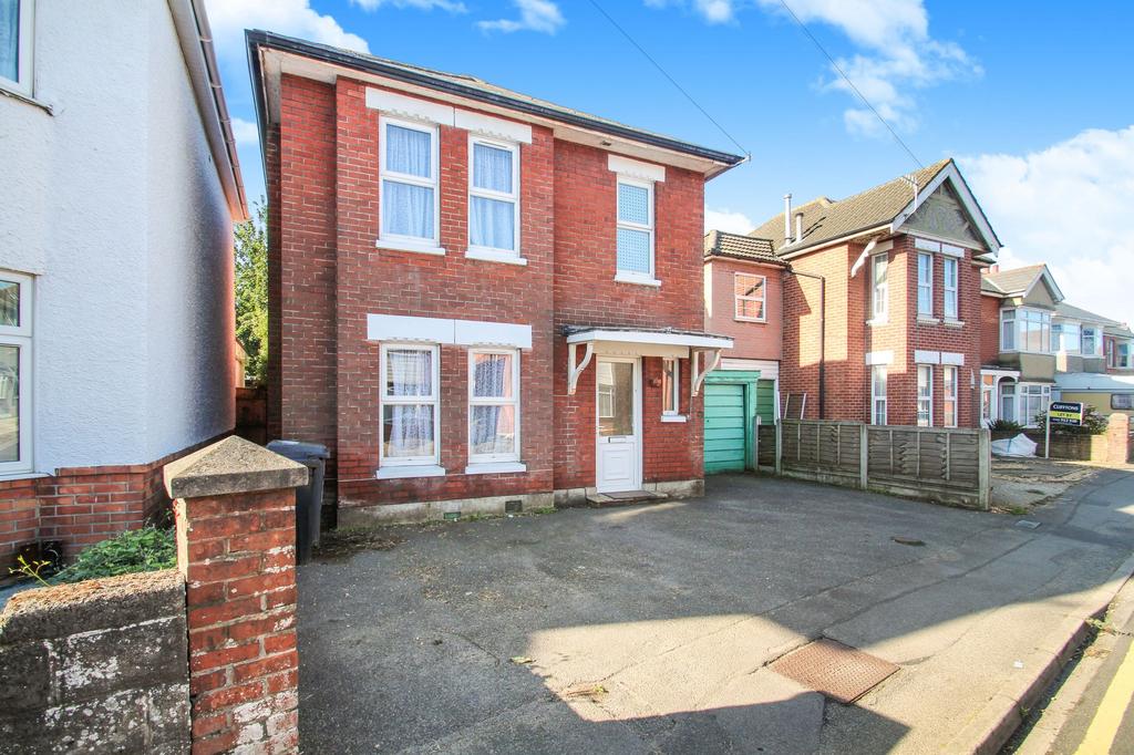 House in Bournemouth, Ensbury Park - View 2