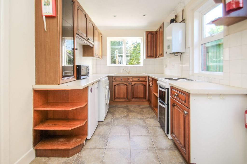 House in Bournemouth, Ensbury Park - View 3