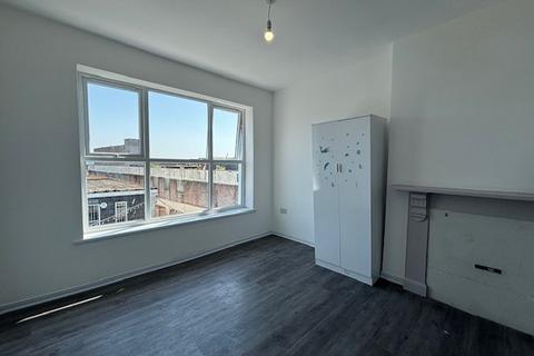 1 bedroom flat to rent, Fore Street, St. Austell, PL25