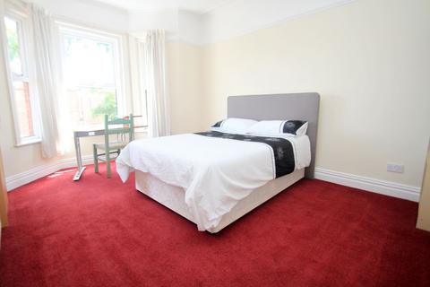 2 bedroom property to rent, Gerald Road, Bournemouth BH3