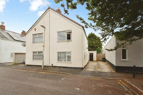 Semi-detached house - Theresa Street, Gloucester, Gloucestershire, GL1