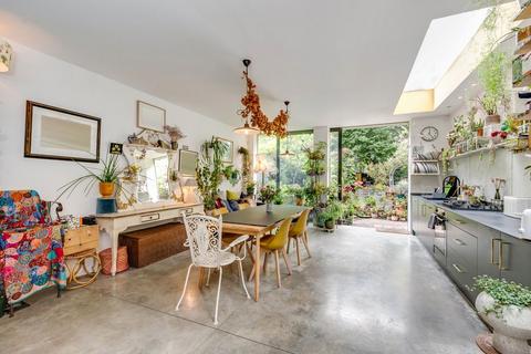 undefined, Harlesden Gardens, London NW10