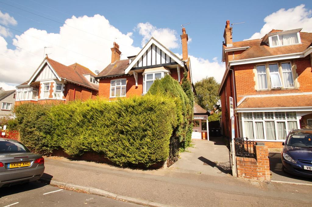 Bryanstone Road, Bournemouth BH3