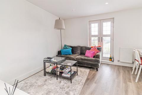 2 bedroom apartment for sale, Summerlin Drive, Woburn Sands, Milton Keynes