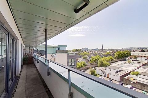 3 bedroom flat to rent, Lindsay Road, Edinburgh, Midlothian, EH6