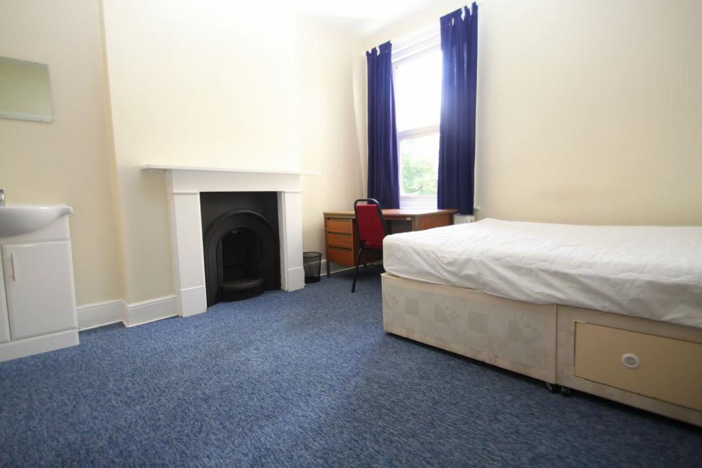 House in Bournemouth, Lansdowne - View 6