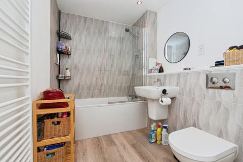 1 bedroom flat for sale, Chapel Road, BRISTOL, Avon, BS16