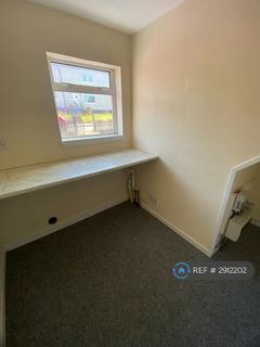 3 bedroom terraced house to rent, Acacia Drive, Beith, KA15