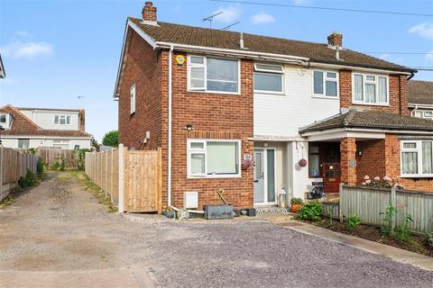 3 bedroom semi-detached house for sale, Ferry Road, Hullbridge SS5