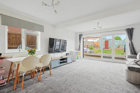 3 bedroom semi-detached house for sale, Ferry Road, Hullbridge SS5