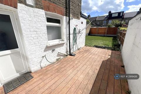3 bedroom terraced house to rent, Mitcham Road, London, E6