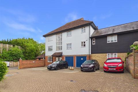 undefined, Nicholsons Grove, Colchester
