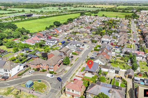 2 bedroom detached bungalow for sale, Clare Road, Benfleet, SS7